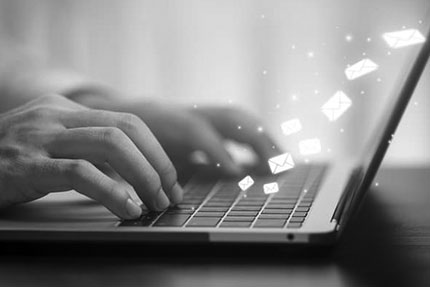 【Webメール5社を徹底比較】ビジネス利用に向いているのは?